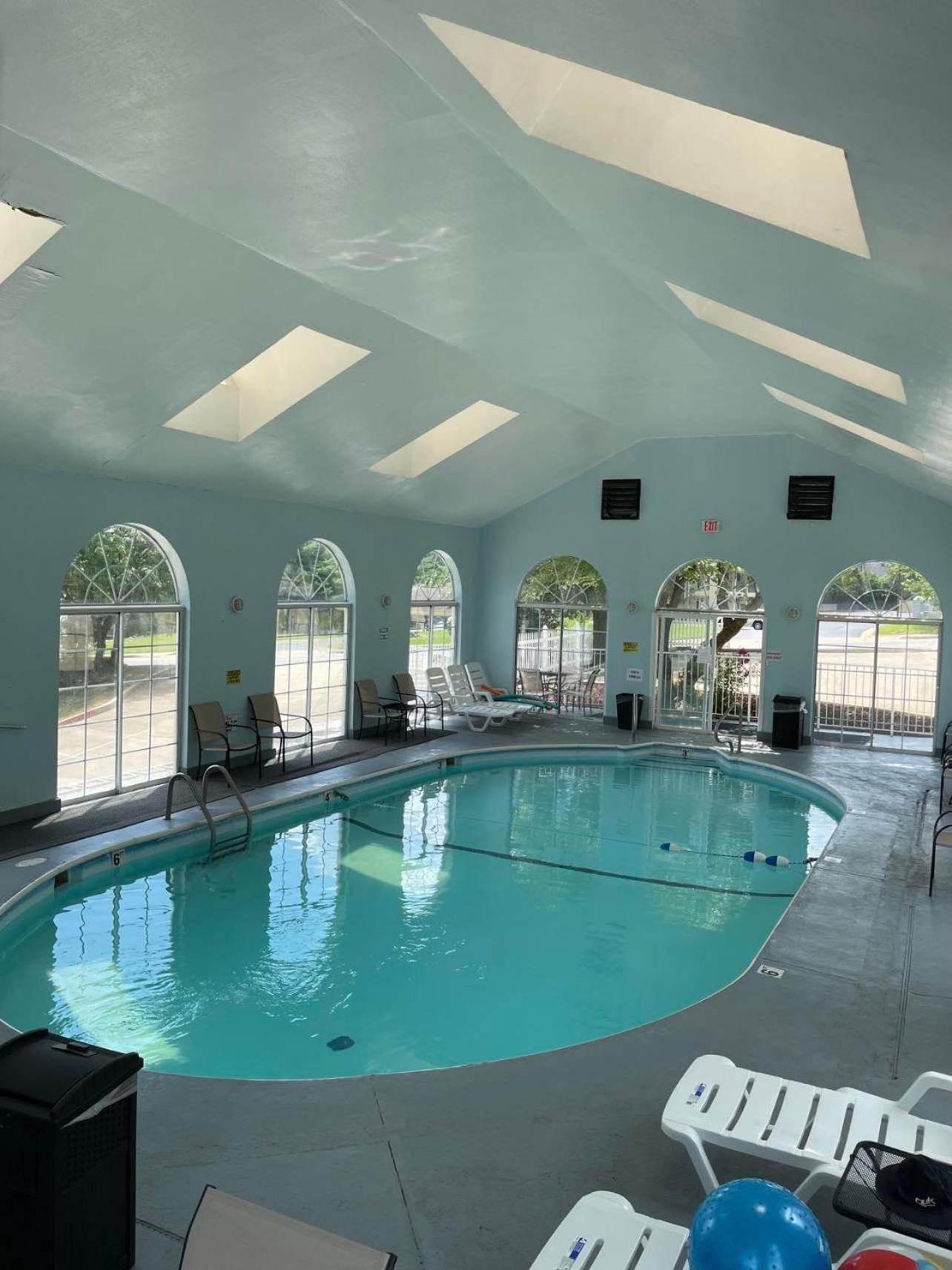 Carriage House Inn Branson Bagian luar foto